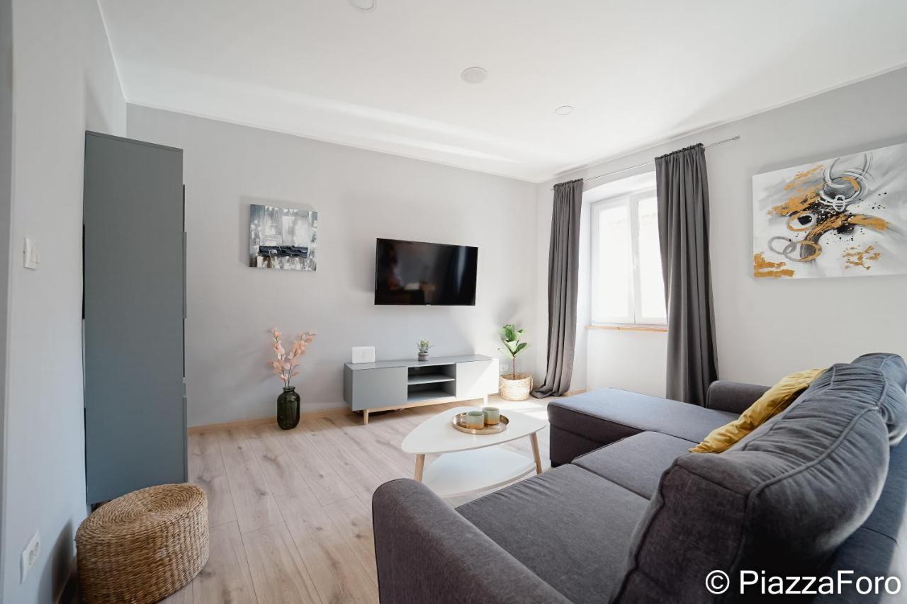 Apartamento Piazza Foro With Free Parking Pula Exterior foto