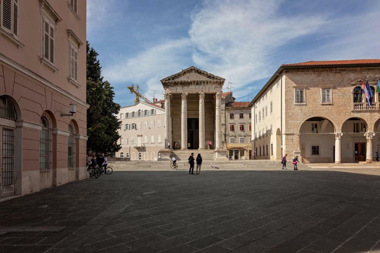 Apartamento Piazza Foro With Free Parking Pula Exterior foto